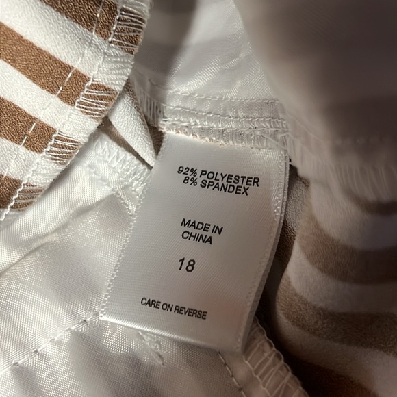 New! New York & Co SZ 18, striped palazzo pants. - Picture 12 of 12